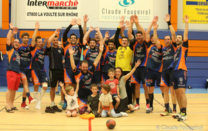 5b0a5b392fc1b_equipe1contremende4991.jpg