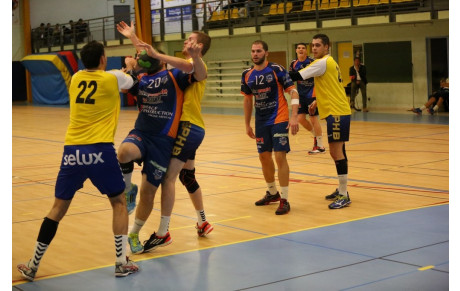 Les encouragements du capitaine de l'équipe 1